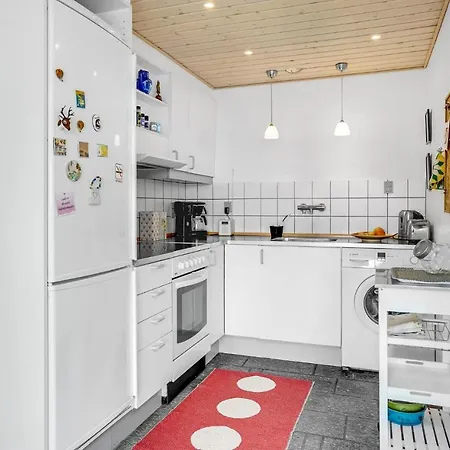 Pet Friendly In With Kitchen アパート